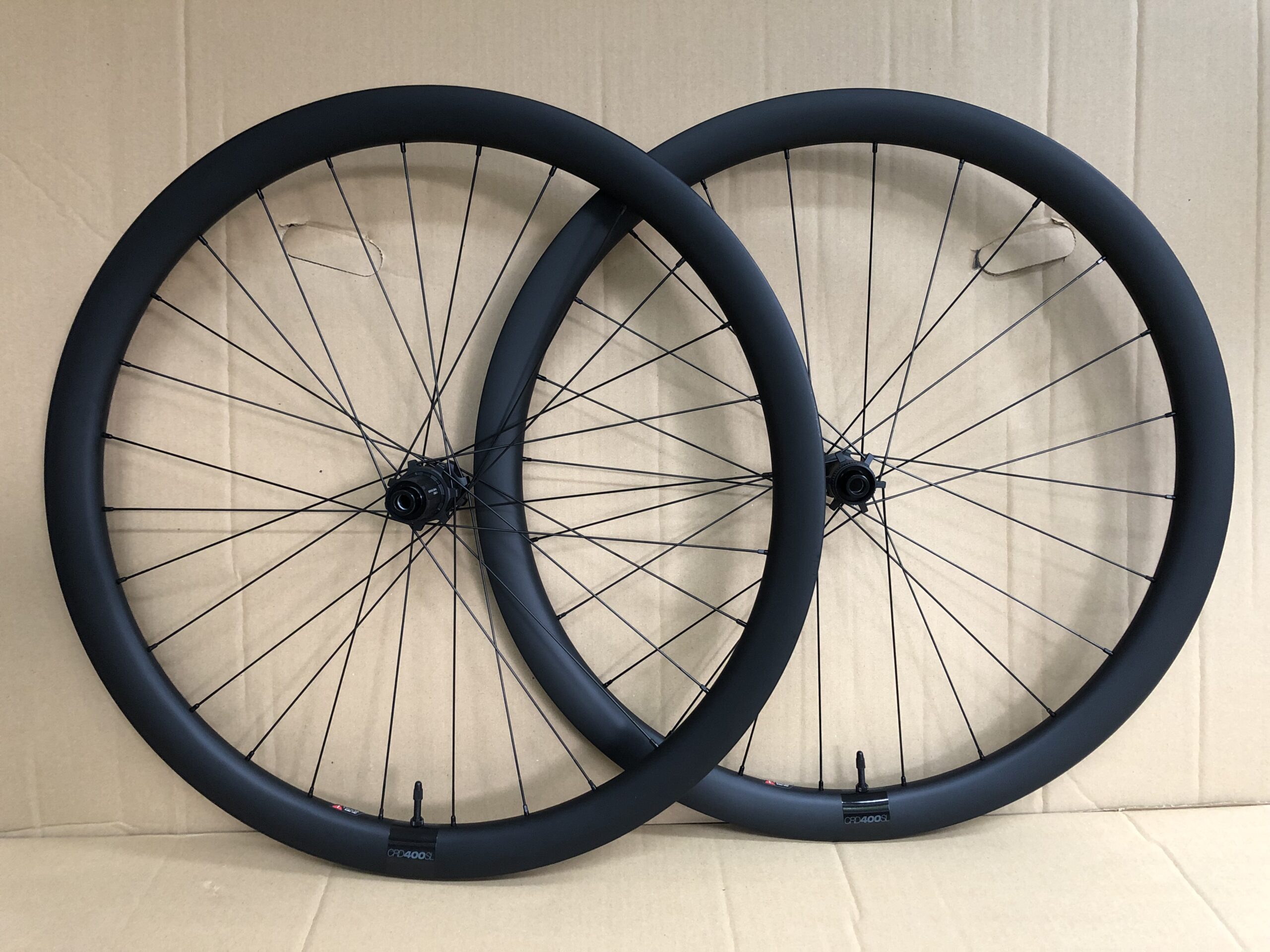 ROUES BMC by DT SWISS CRD-400 SL CARBON TUBELESS READY 40 MM
